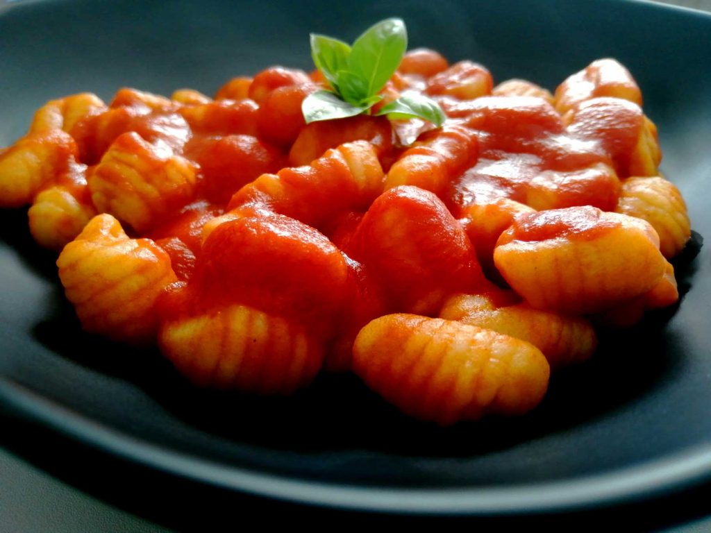 https://nyravioli.com/wp-content/uploads/2021/04/cavatelli-1024x768.jpg